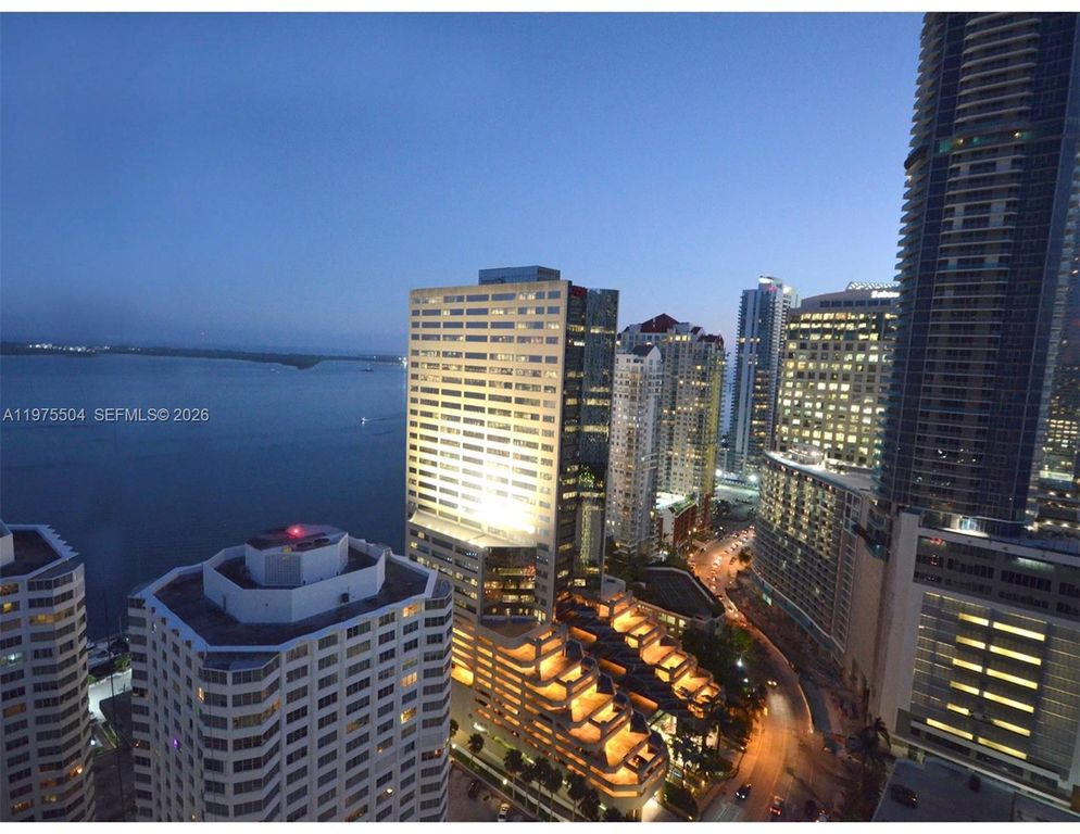 950 Brickell Bay Dr 3109, Miami, FL 33131