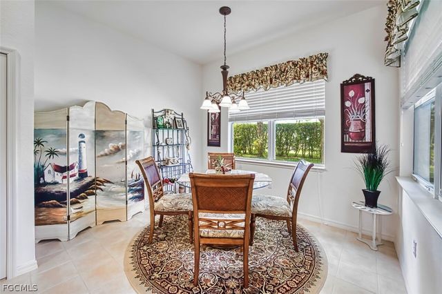 9710 Las Casas DR, Fort Myers, FL 33919