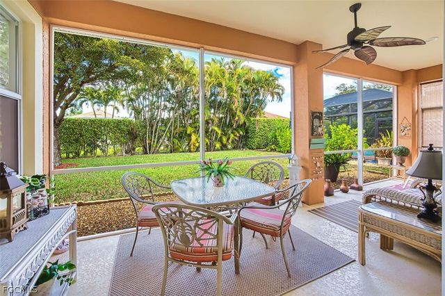 9710 Las Casas DR, Fort Myers, FL 33919