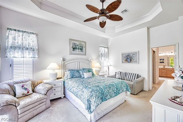 9710 Las Casas DR, Fort Myers, FL 33919