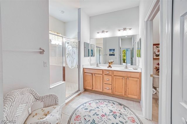 9710 Las Casas DR, Fort Myers, FL 33919