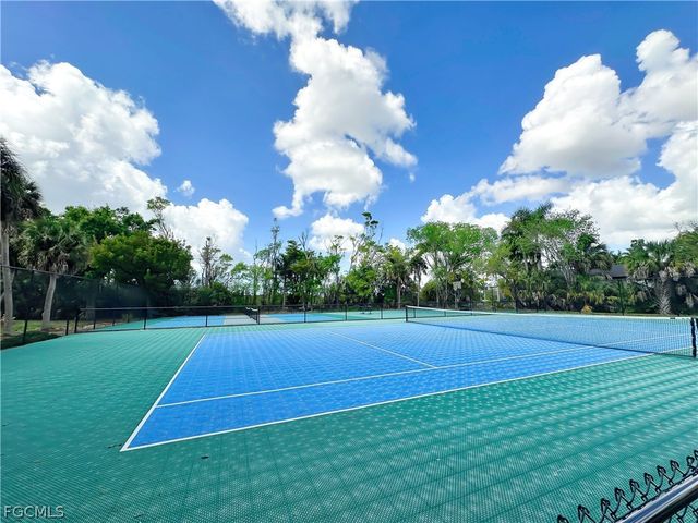 9710 Las Casas DR, Fort Myers, FL 33919