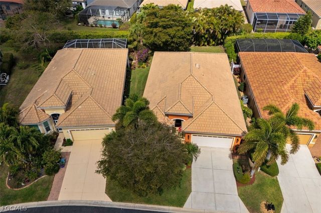 9710 Las Casas DR, Fort Myers, FL 33919