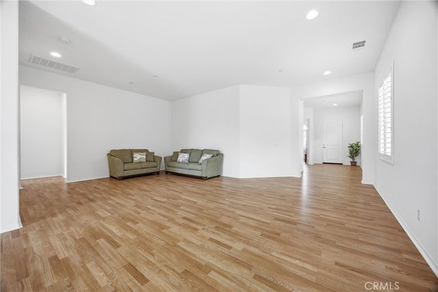 9709 Richland Hills Lane, Bakersfield, CA 93306