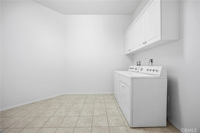 9709 Richland Hills Lane, Bakersfield, CA 93306