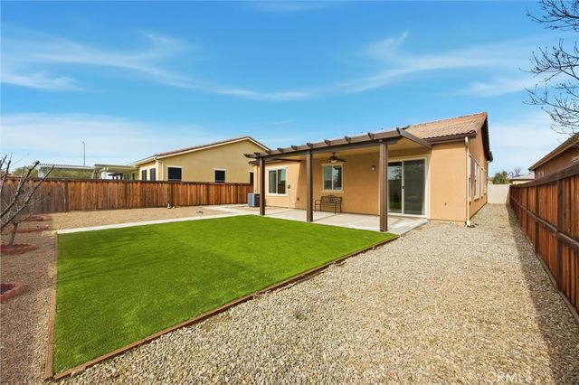 9709 Richland Hills Lane, Bakersfield, CA 93306