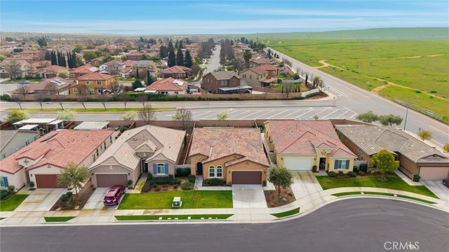 9709 Richland Hills Lane, Bakersfield, CA 93306