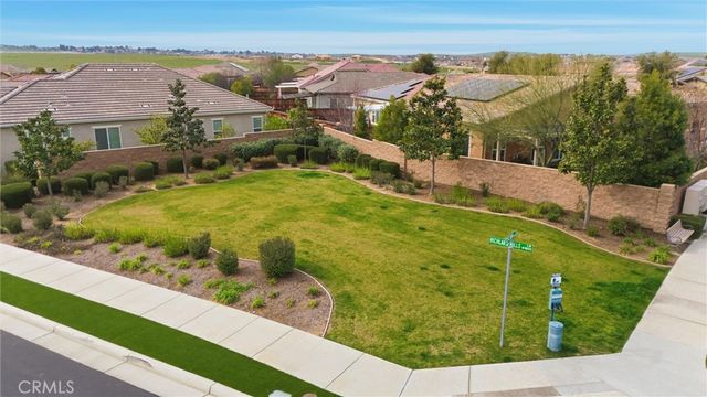 9709 Richland Hills Lane, Bakersfield, CA 93306
