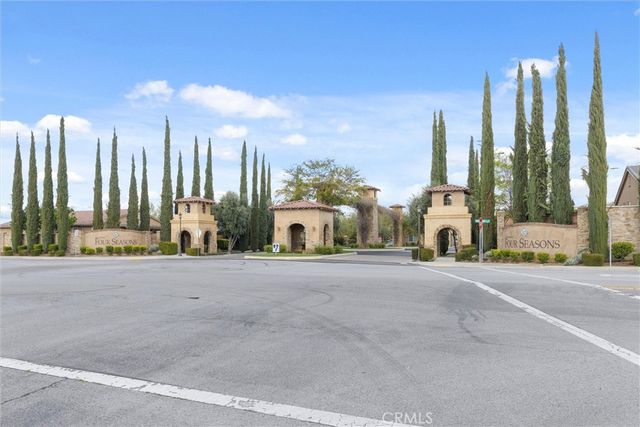 9709 Richland Hills Lane, Bakersfield, CA 93306