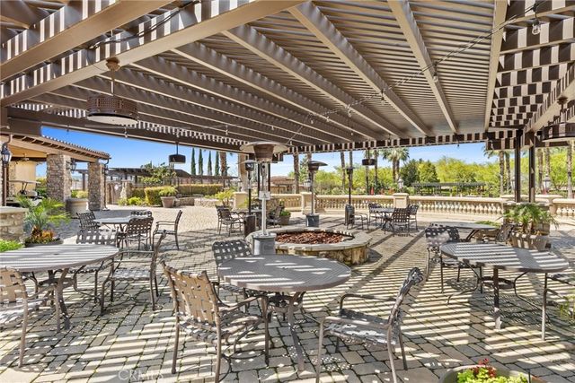 9709 Richland Hills Lane, Bakersfield, CA 93306