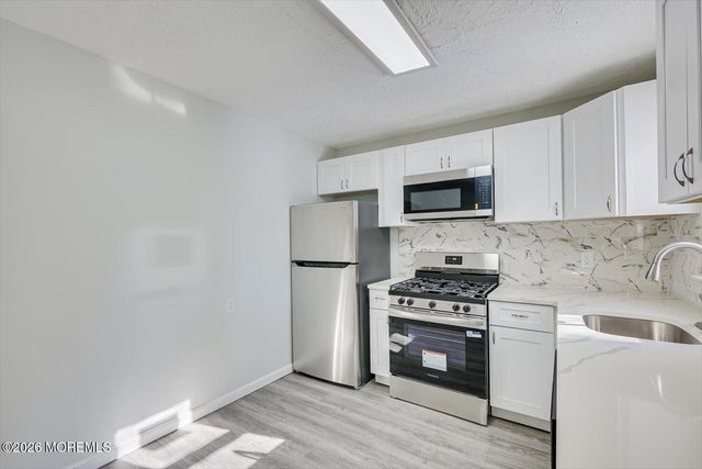 219 Phillips Avenue, Trenton, NJ 08638