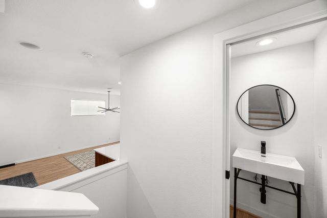 1801 Oneil Street C, Houston, TX 77019