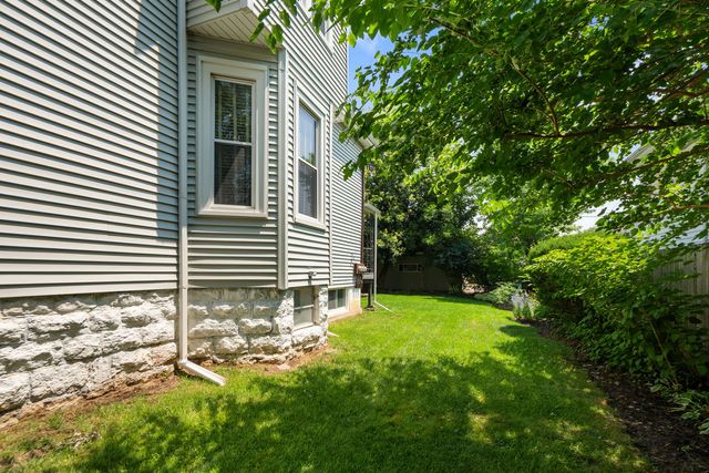 3621 Vernon Avenue, Brookfield, IL 60513