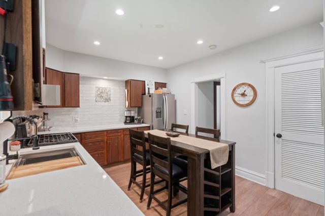 3621 Vernon Avenue, Brookfield, IL 60513