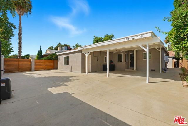 18149 Welby Way, Reseda (los Angeles), CA 91335