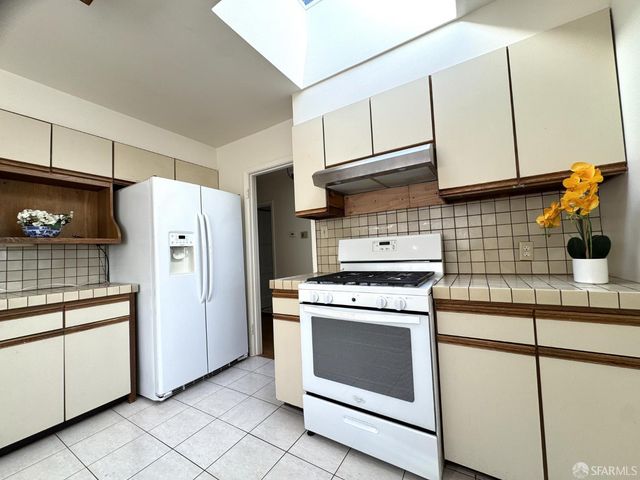 111 Riverton Drive, San Francisco, CA 94132
