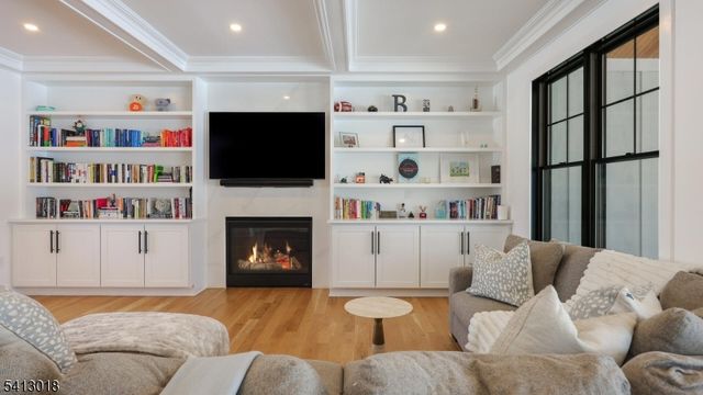 1613 Rising Way, Westfield Town, NJ 07092