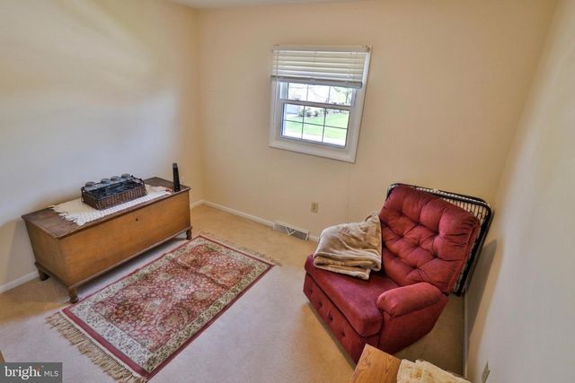34 S OAK ST, Lititz, PA 17543