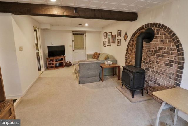 34 S OAK ST, Lititz, PA 17543
