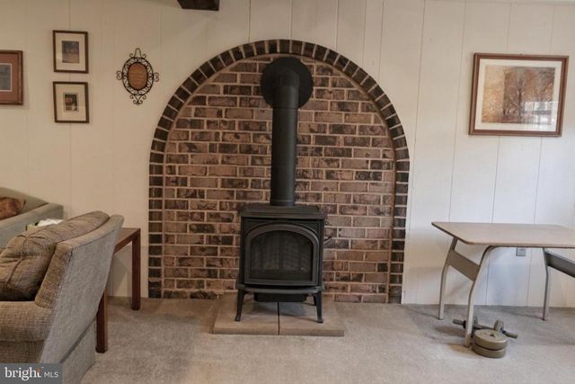 34 S OAK ST, Lititz, PA 17543