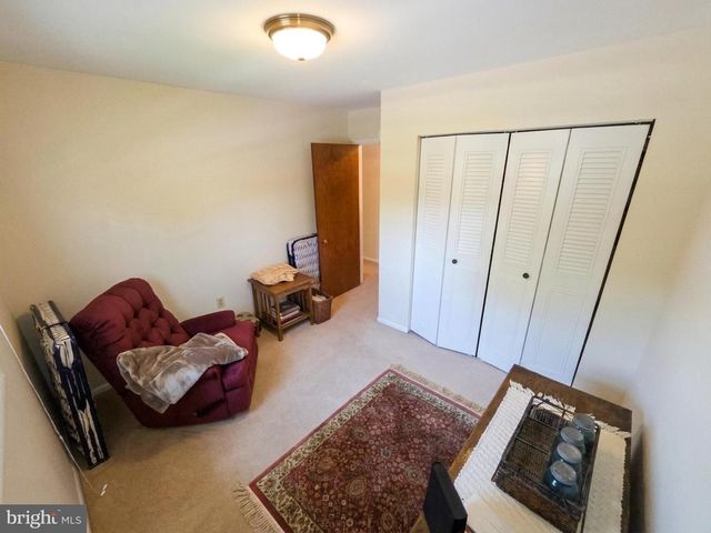 34 S OAK ST, Lititz, PA 17543