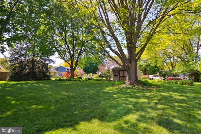34 S OAK ST, Lititz, PA 17543