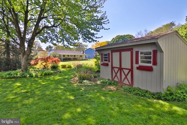 34 S OAK ST, Lititz, PA 17543