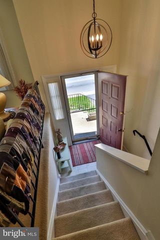 34 S OAK ST, Lititz, PA 17543
