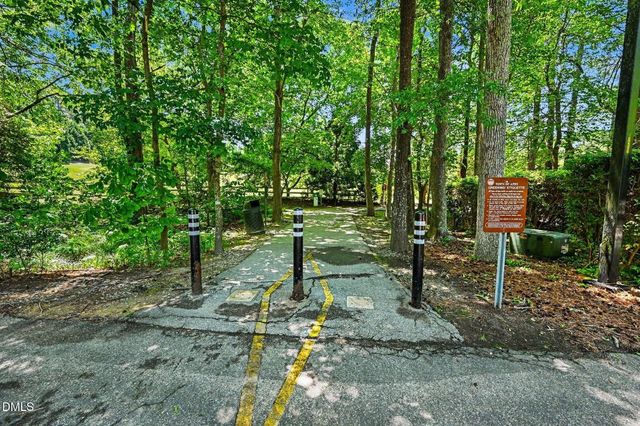1200 Alderwood Court, Apex, NC 27502