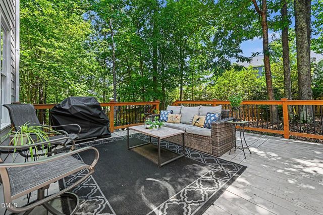 1200 Alderwood Court, Apex, NC 27502