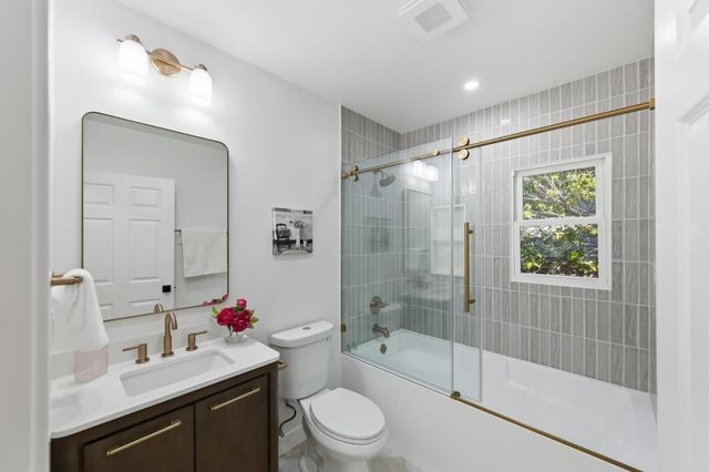 3035 Flores Street, San Mateo, CA 94403
