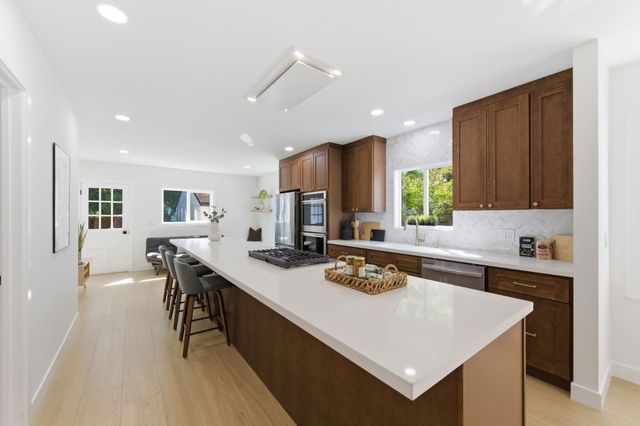 3035 Flores Street, San Mateo, CA 94403