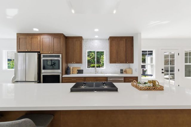 3035 Flores Street, San Mateo, CA 94403