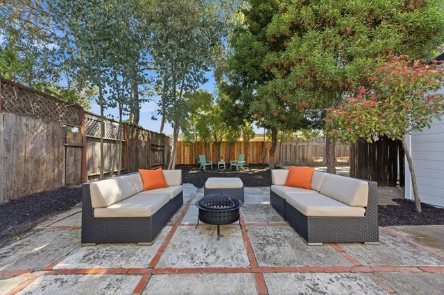 3035 Flores Street, San Mateo, CA 94403