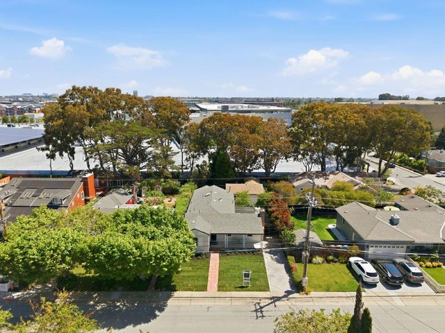 3035 Flores Street, San Mateo, CA 94403