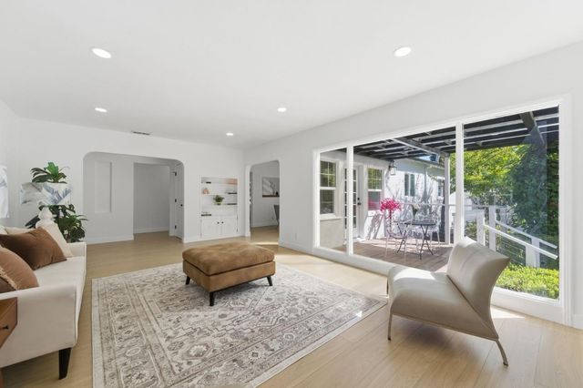 3035 Flores Street, San Mateo, CA 94403
