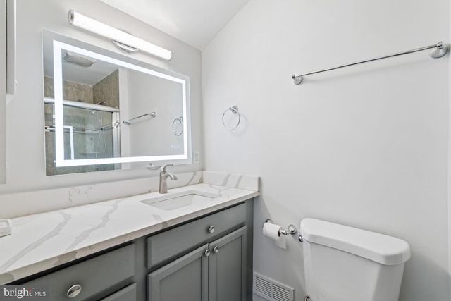 401 JEFFERSON AVE, Beverly, NJ 08010