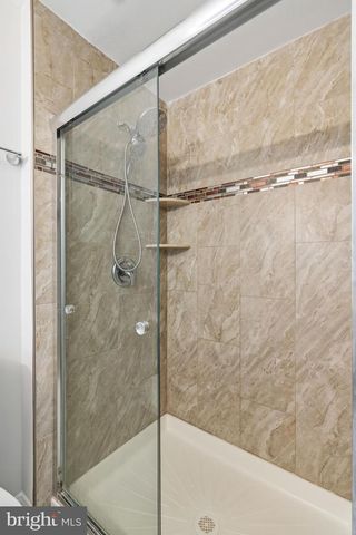 401 JEFFERSON AVE, Beverly, NJ 08010