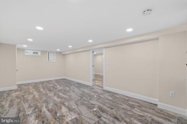 401 JEFFERSON AVE, Beverly, NJ 08010