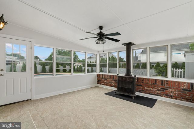 401 JEFFERSON AVE, Beverly, NJ 08010