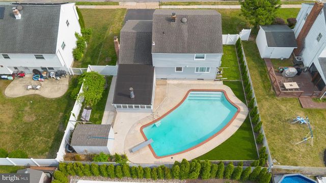 401 JEFFERSON AVE, Beverly, NJ 08010