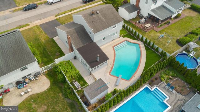 401 JEFFERSON AVE, Beverly, NJ 08010