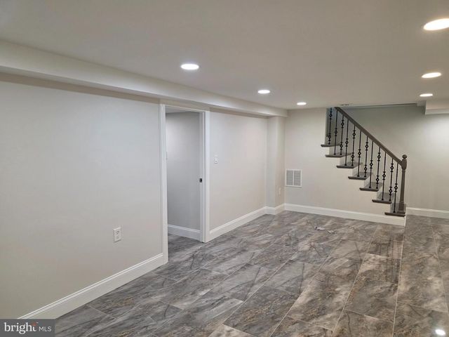 401 JEFFERSON AVE, Beverly, NJ 08010