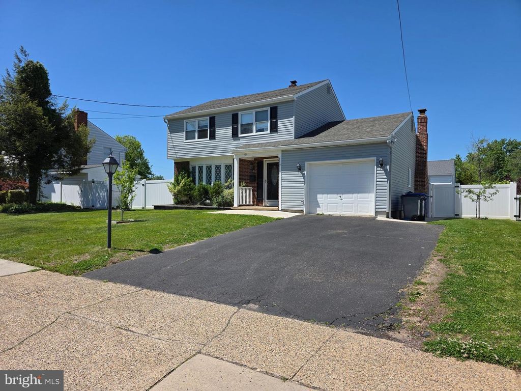 401 JEFFERSON AVE, Beverly, NJ 08010