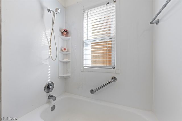 4526 W 172nd Street, Cleveland, OH 44135