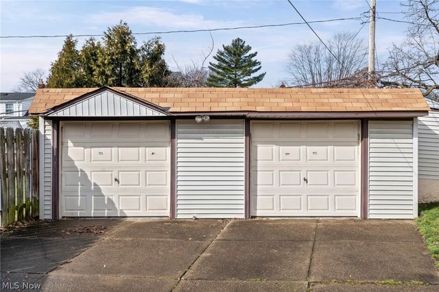 4526 W 172nd Street, Cleveland, OH 44135