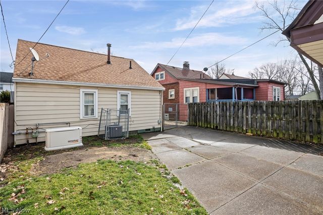 4526 W 172nd Street, Cleveland, OH 44135