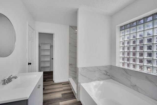 408 Wolfe Street, Cedar Hill, TX 75104