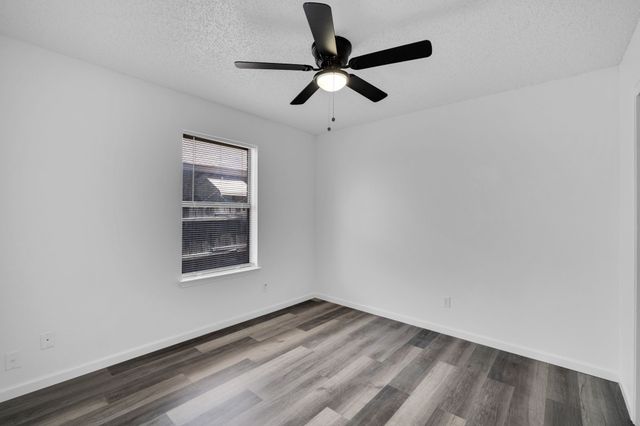 408 Wolfe Street, Cedar Hill, TX 75104