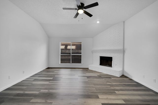 408 Wolfe Street, Cedar Hill, TX 75104